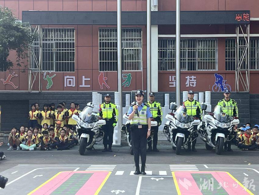 多宝游戏盒子下载